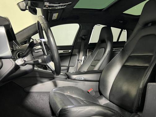 2019 Porsche Panamera GTS