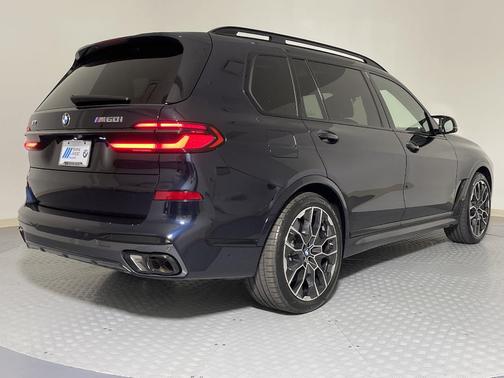 2026 BMW X7 M60i