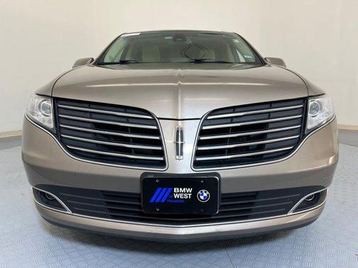 2019 Lincoln MKT Reserve