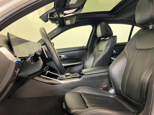 2023 BMW 330 i