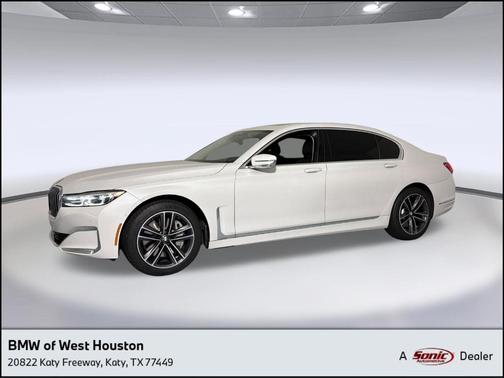 Mineral White Metallic 2022 BMW 750 i xDrive