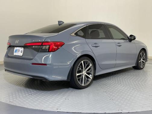 2022 Honda Civic Touring