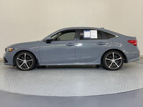 2022 Honda Civic Touring
