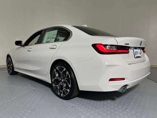 2026 BMW 330 I XDrive NA