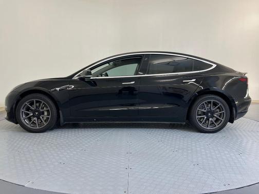 2020 Tesla Model 3 Standard Range