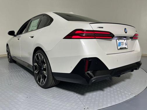 2026 BMW 530 i xDrive