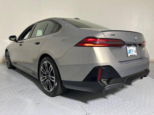 2026 BMW 540 i xDrive