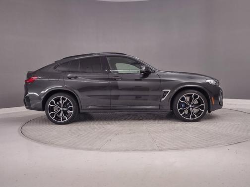 2024 BMW X4 M AWD