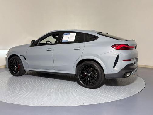 Gray Metallic 2026 BMW X6 xDrive40i