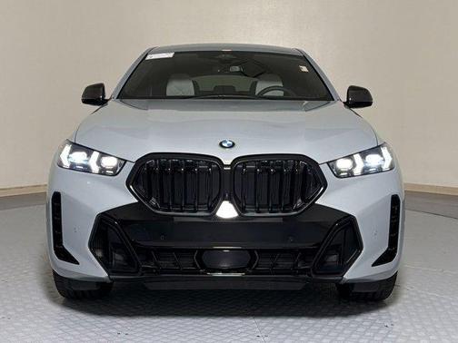 Gray Metallic 2026 BMW X6 xDrive40i