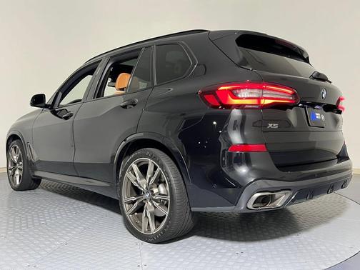 2023 BMW X5 M50i
