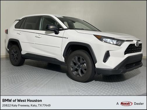 2022 Toyota RAV4 LE