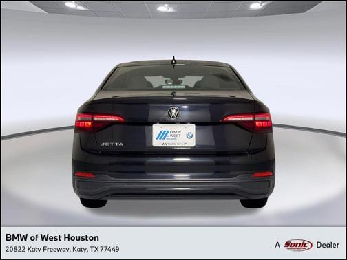Deep Black Pearl Effect 2024 Volkswagen Jetta 1.5T Sport