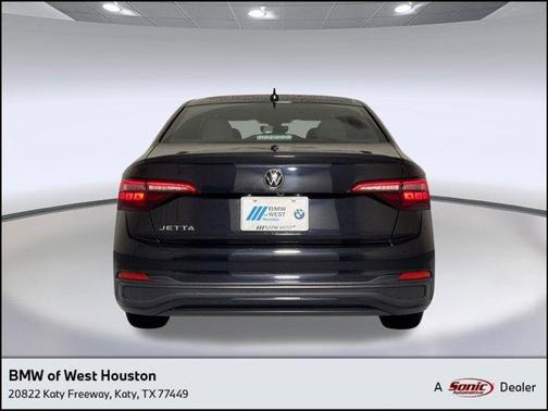 Deep Black Pearl Effect 2024 Volkswagen Jetta 1.5T Sport