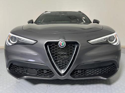 2019 Alfa Romeo Stelvio Ti Sport