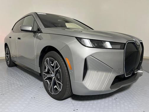 2026 BMW iX xDrive45