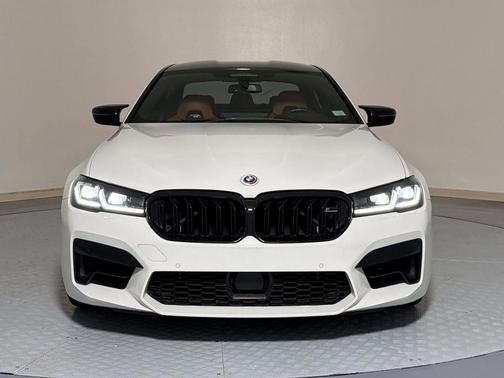 Alpine White 2022 BMW M5 Base