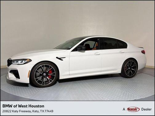 Alpine White 2022 BMW M5 Base
