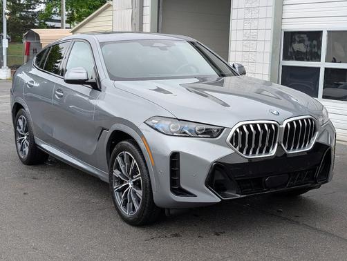 2025 BMW X6 xDrive40i