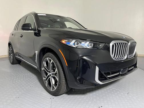 Black Sapphire Metallic 2026 BMW X5 sDrive40i