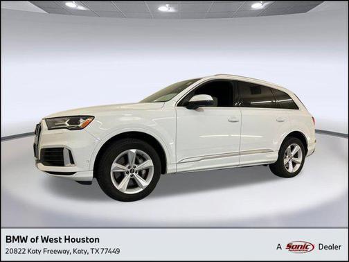 2022 Audi Q7 45 Premium Plus