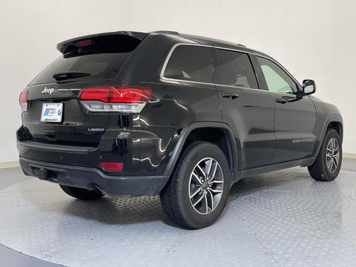 2020 Jeep Grand Cherokee Laredo E