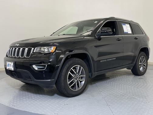 2020 Jeep Grand Cherokee Laredo E