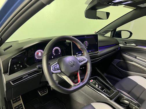 2025 Volkswagen Golf GTI 2.0T Autobahn