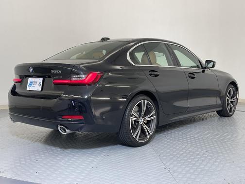 2024 BMW 330 i