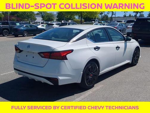 Glacier White 2022 Nissan Altima 2.5 S