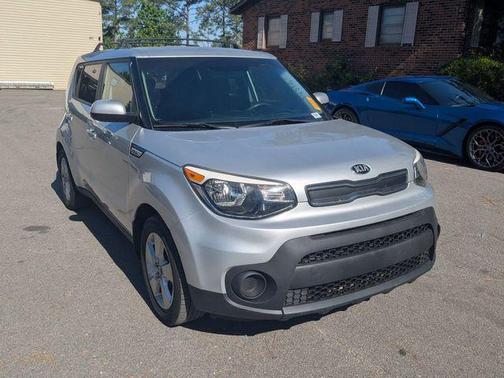 Bright Silver 2018 Kia Soul Base