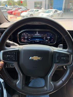 Iridescent Pearl Tricoat 2022 Chevrolet Silverado 1500 LTZ