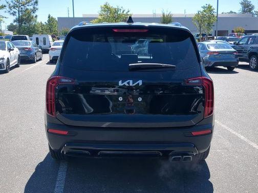 Ebony Black 2022 Kia Telluride EX