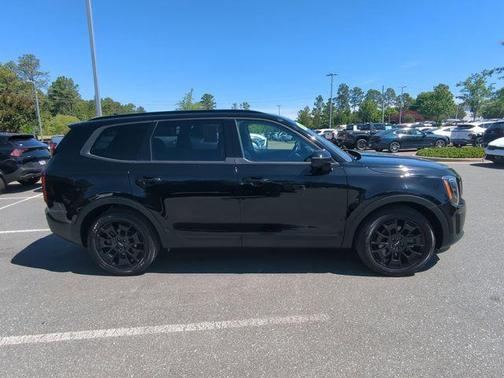 Ebony Black 2022 Kia Telluride EX