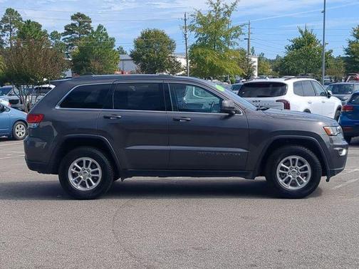 2020 Jeep Grand Cherokee Laredo E