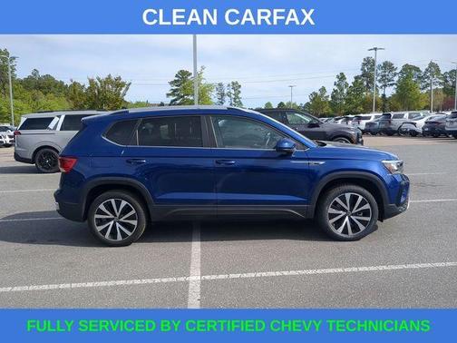 2024 Volkswagen Taos 1.5T SE