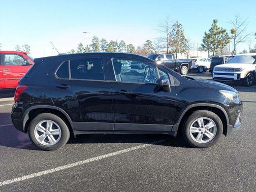 2022 Chevrolet Trax LS