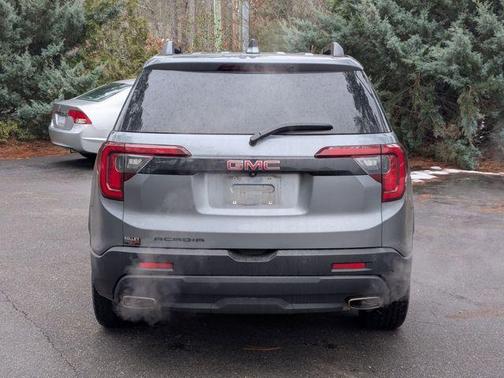 2022 GMC Acadia SLT