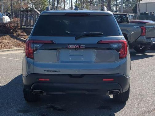 2022 GMC Acadia SLT