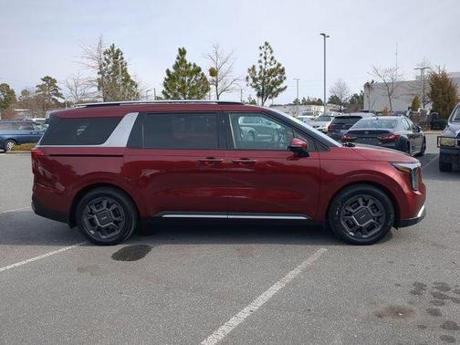 2025 Kia Carnival SX