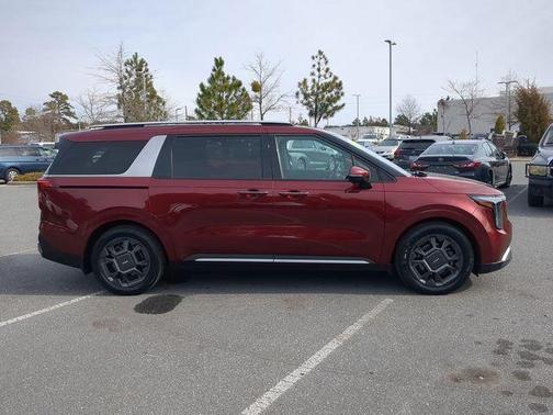 2025 Kia Carnival SX