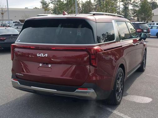 2025 Kia Carnival SX