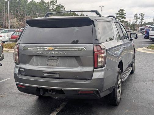 2022 Chevrolet Suburban LT