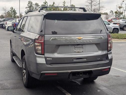 2022 Chevrolet Suburban LT