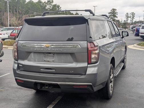 2022 Chevrolet Suburban LT