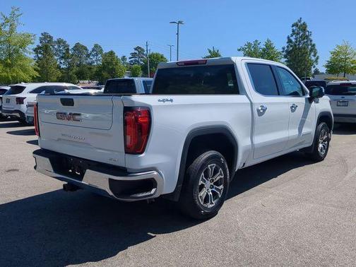 Summit White 2025 GMC Sierra 1500 SLT