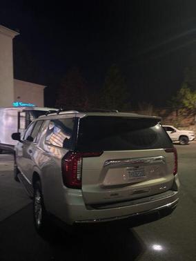 2023 GMC Yukon XL SLT