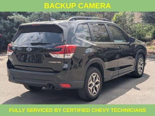 Crystal Black Silica 2022 Subaru Forester Premium