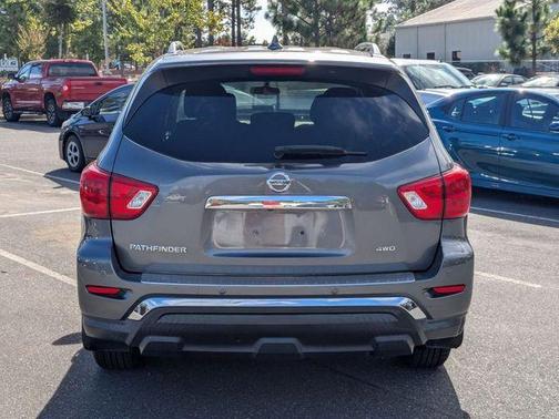 2020 Nissan Pathfinder S