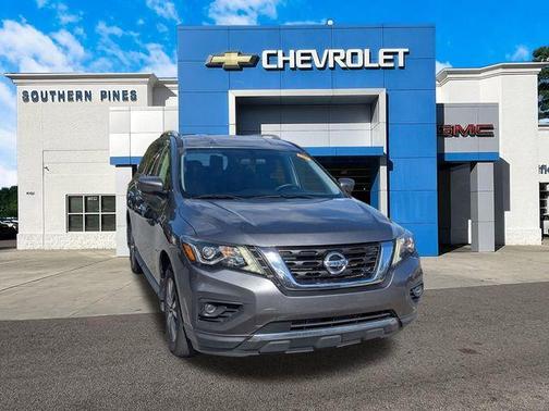 2020 Nissan Pathfinder S
